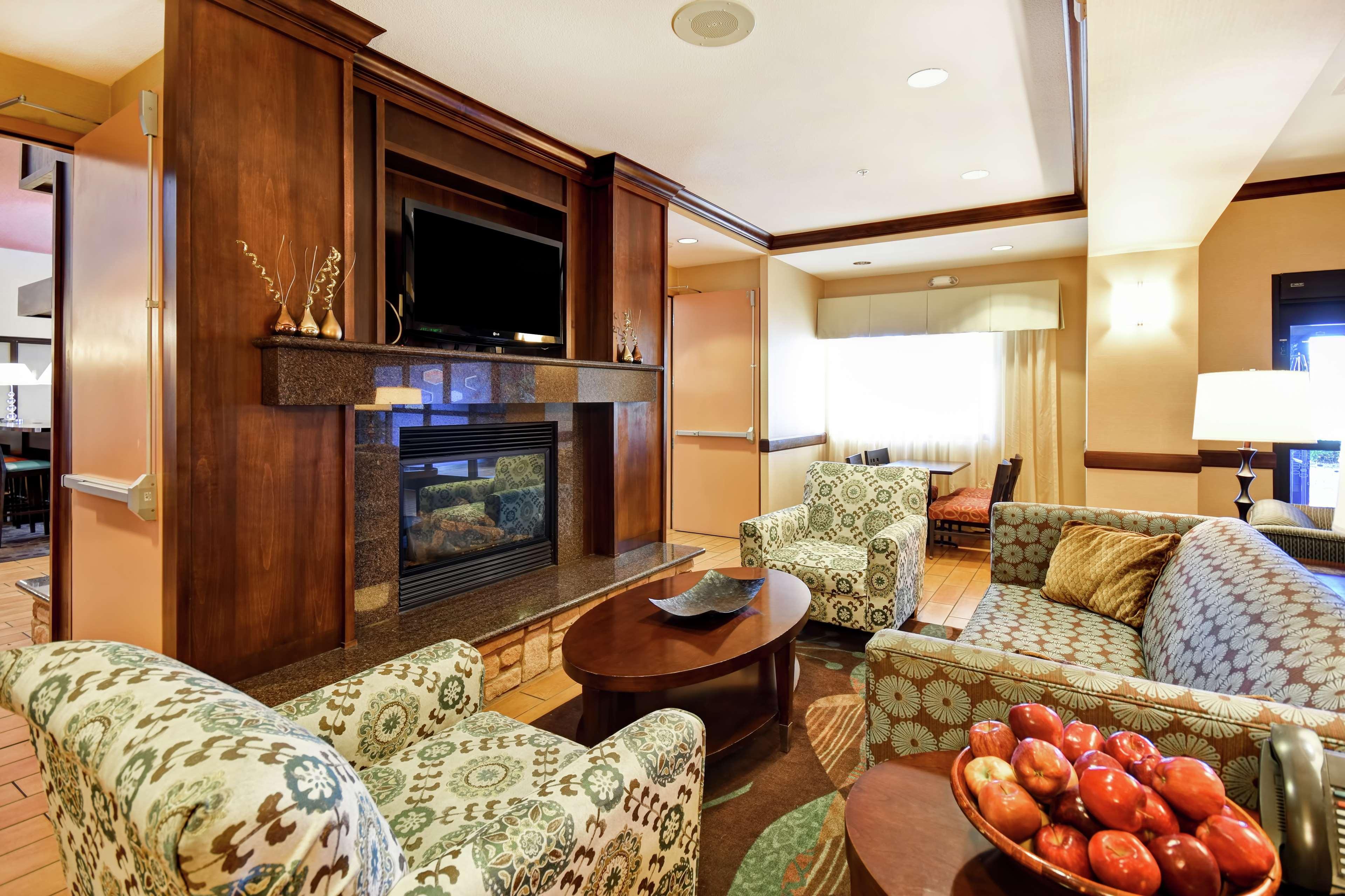 Hampton Inn & Suites Folsom Extérieur photo