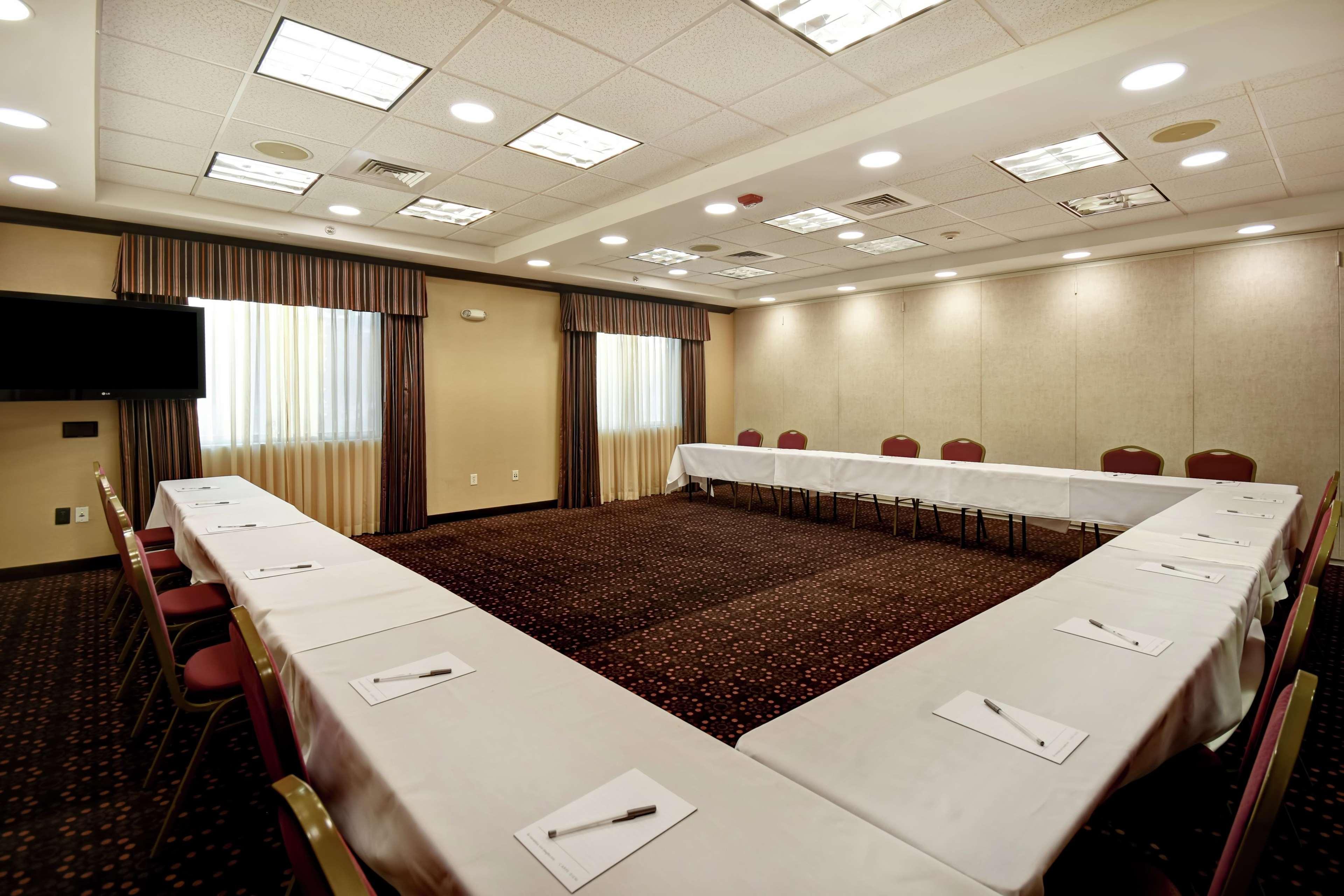 Hampton Inn & Suites Folsom Extérieur photo