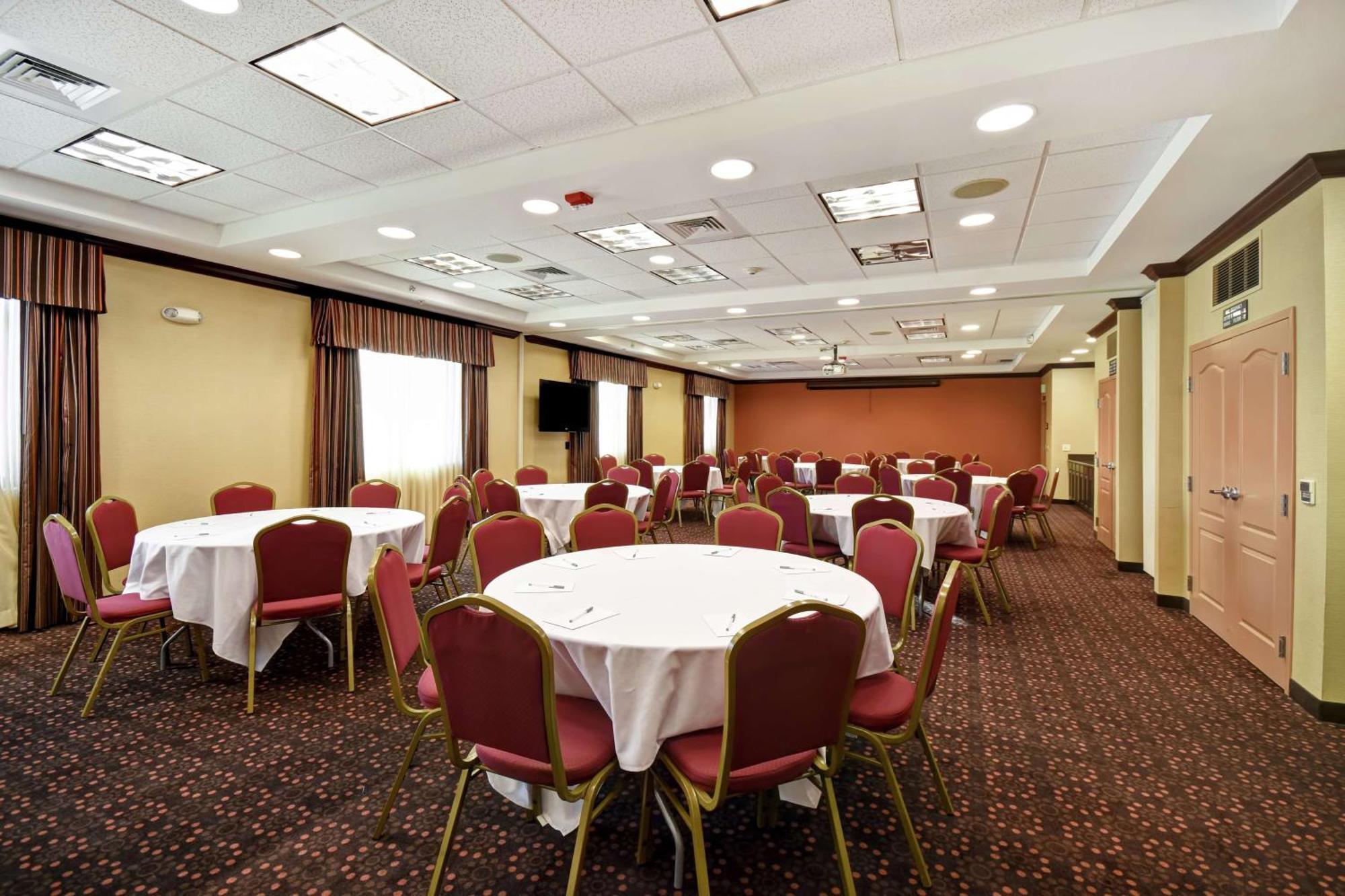 Hampton Inn & Suites Folsom Extérieur photo